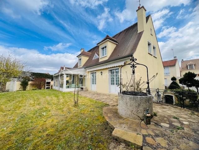 Maison à vendre, 180m², Arpajon