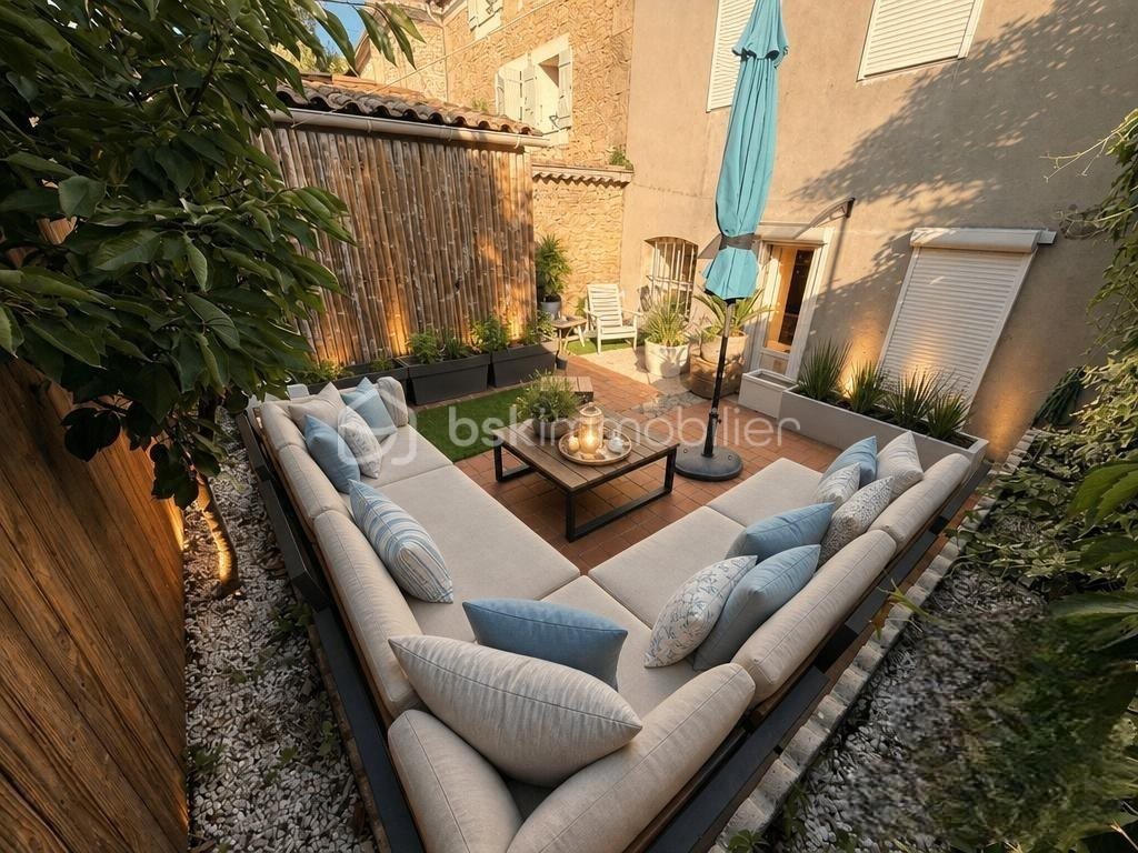 Maison à vendre, 141m², Grans