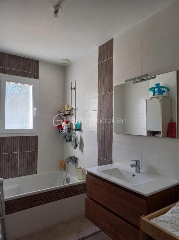 Maison à vendre, 66m², Saint-Just-Luzac
