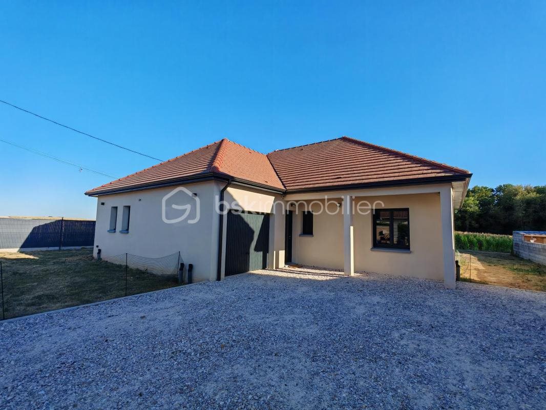 Maison à vendre, 100m², Saint-Germain-sous-Doue