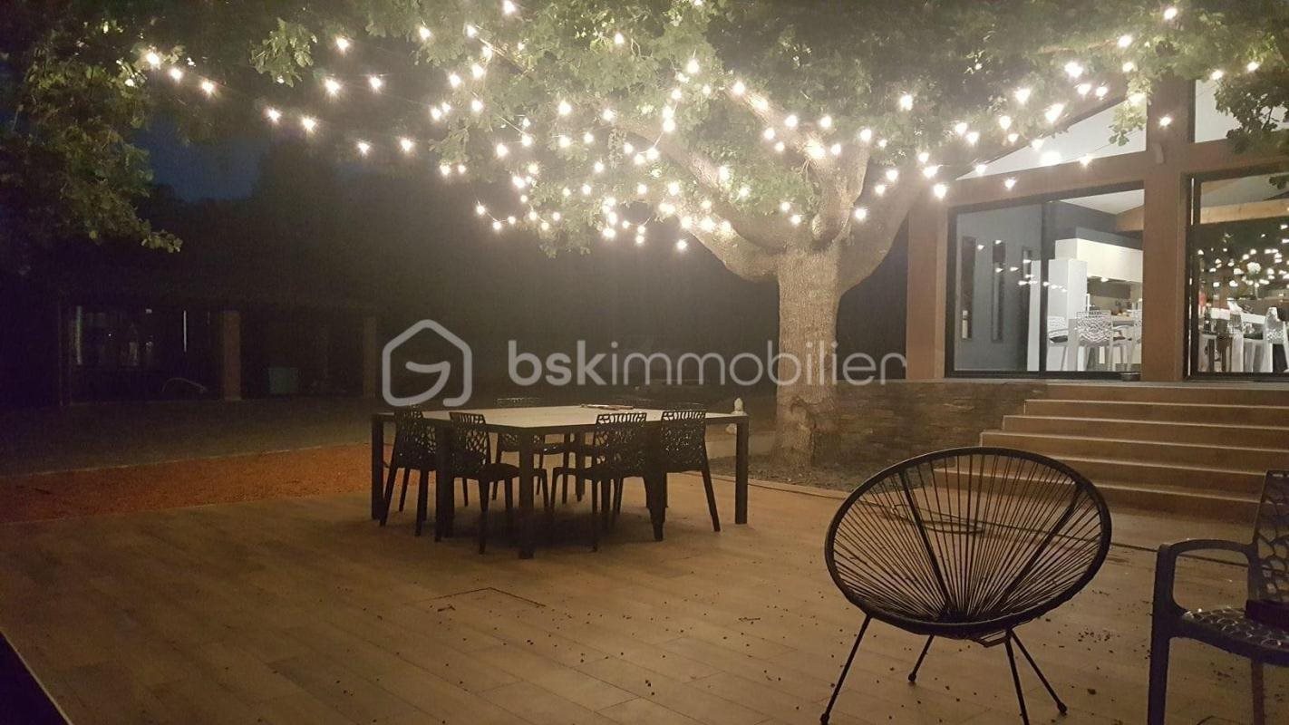 Maison à vendre, 237m², Uchaux