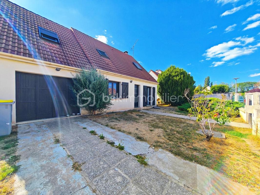 Maison à vendre, 114m², Saint-Pierre-lès-Nemours