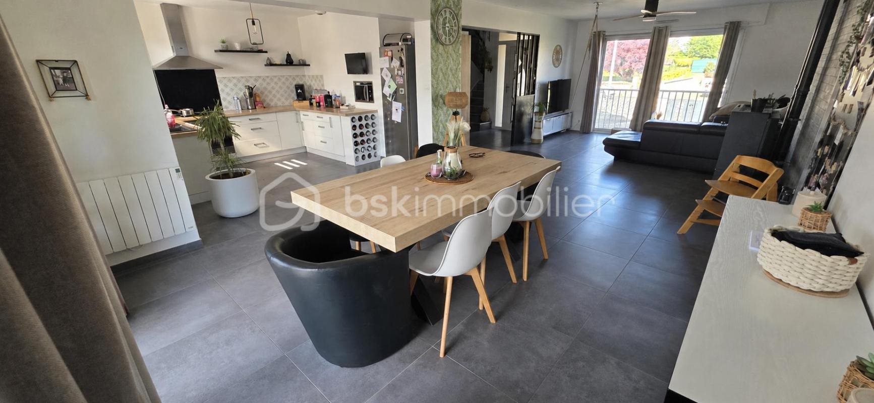Maison à vendre, 156m², Parigné