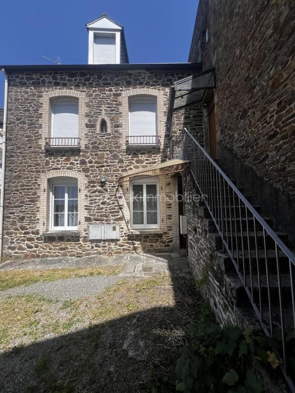 Maison à vendre, 88m², Fougères
