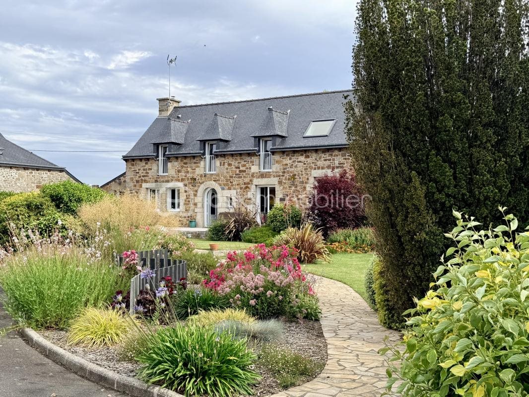 Maison à vendre, 310m², Plestan