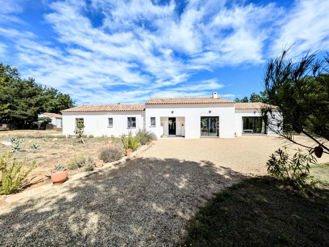 Maison à vendre, 171m², Régusse