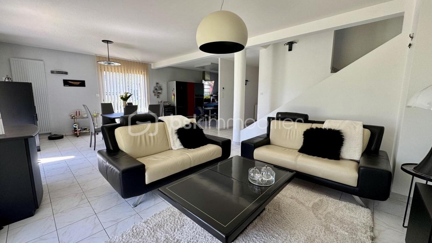 Maison à vendre, 130m², Noyal-Châtillon-sur-Seiche
