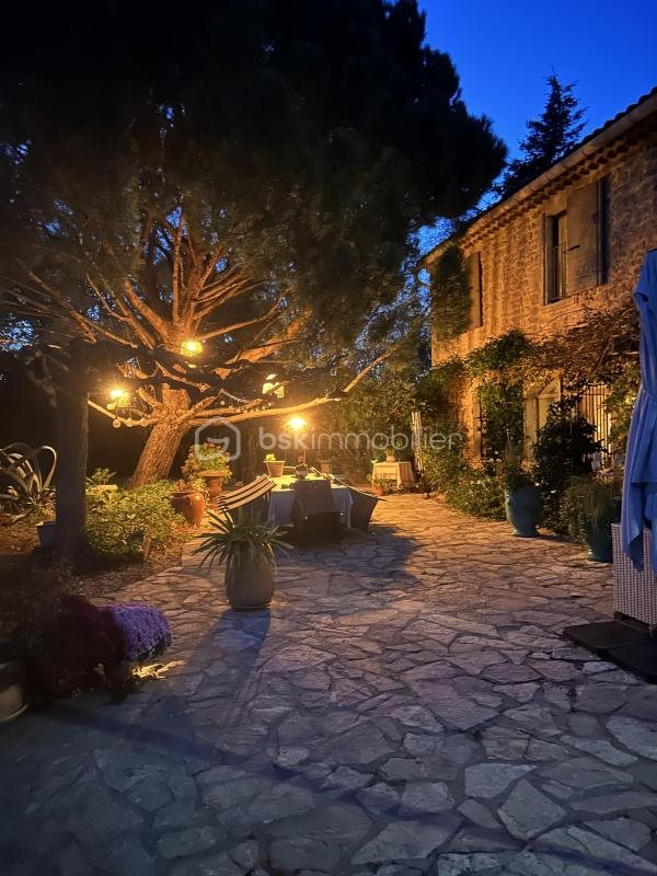 Maison à vendre, 545m², Vers-Pont-du-Gard