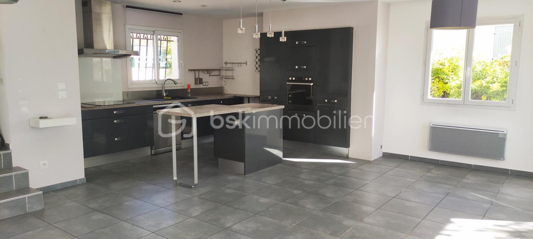 Maison à vendre, 107m², Nîmes