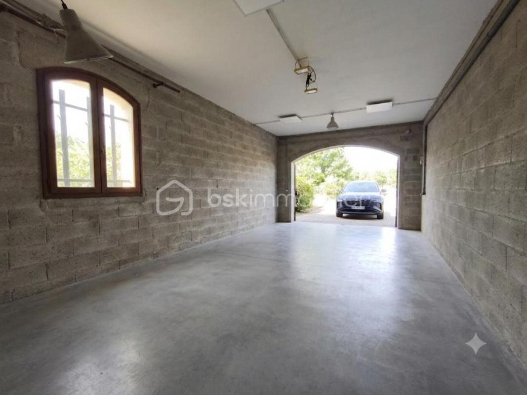 Maison à vendre, 165m², Sainte-Tulle