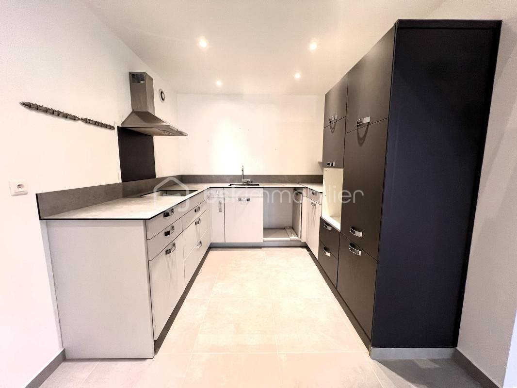 Maison à vendre, 107m², Barjols