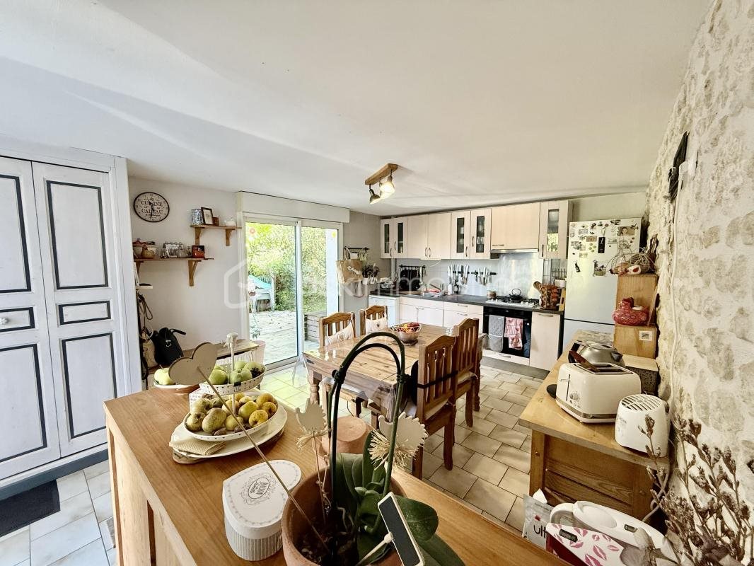 Maison à vendre, 150m², Nieul-lès-Saintes