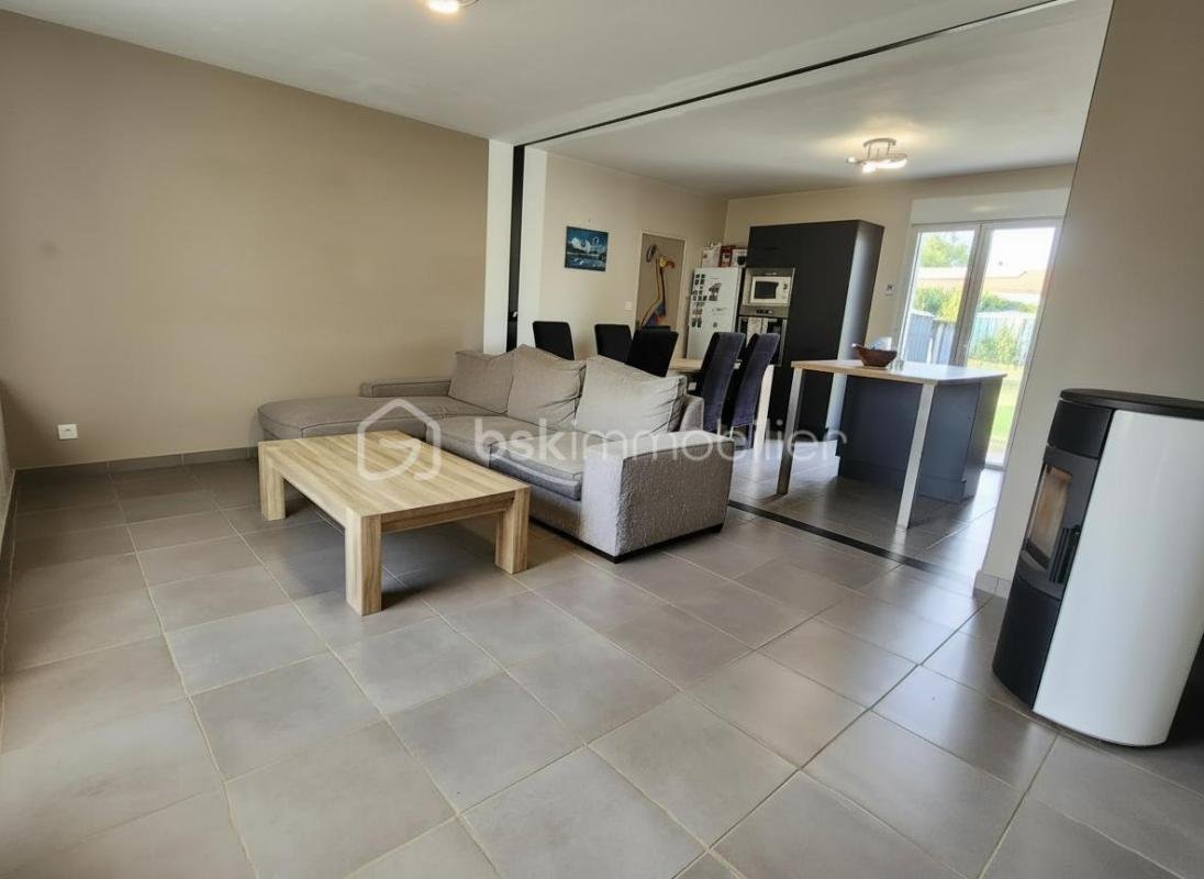 Maison à vendre, 76m², Sanxay