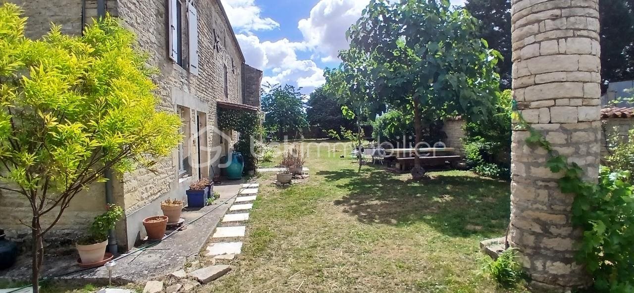 Maison à vendre, 175m², Fouqueure