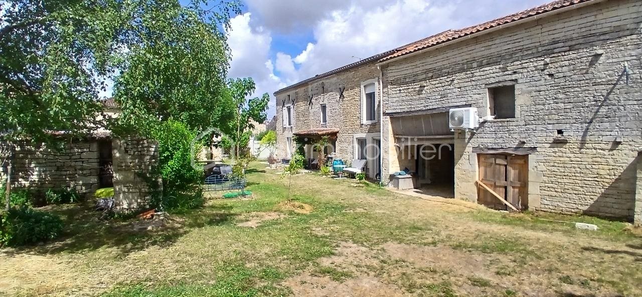Maison à vendre, 175m², Fouqueure