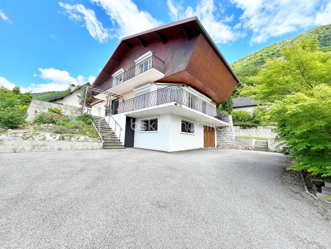 Maison à vendre, 174m², Challes-les-Eaux