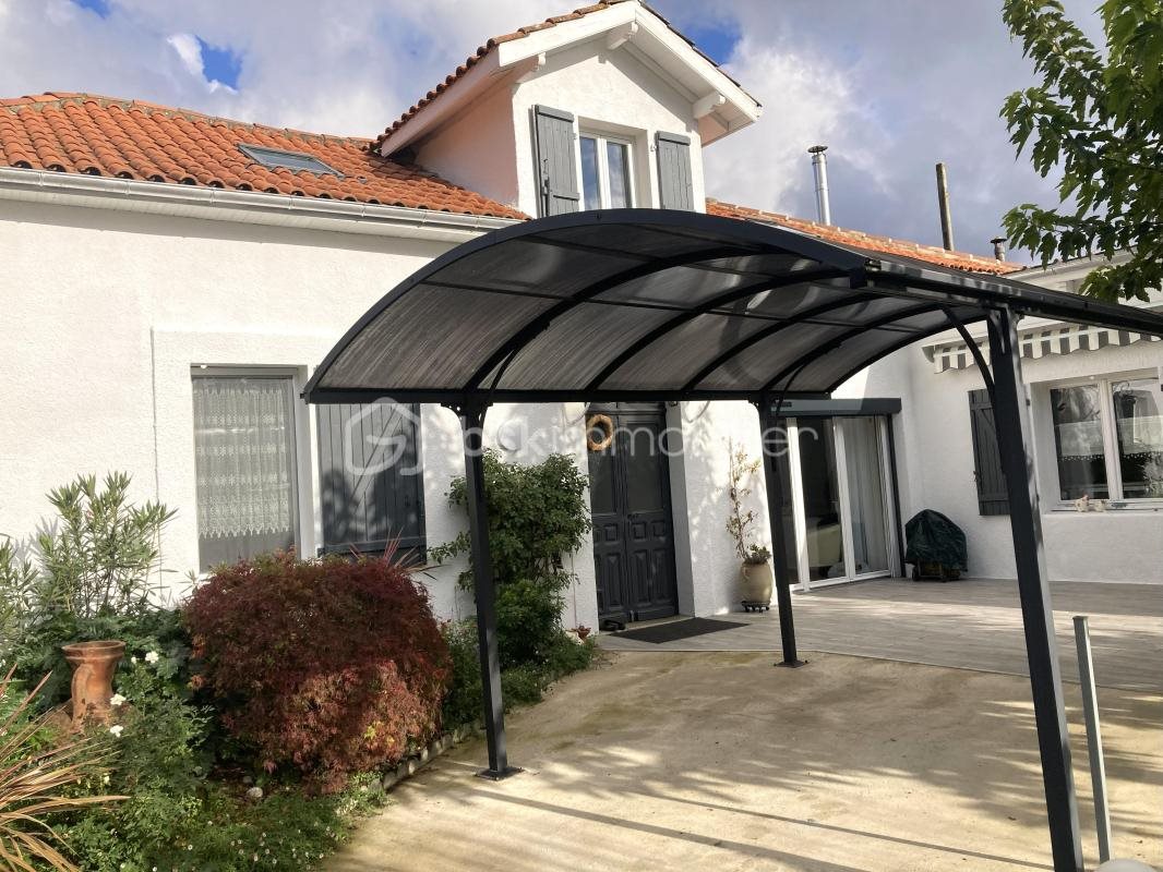 Maison à vendre, 104m², Villecomtal-sur-Arros