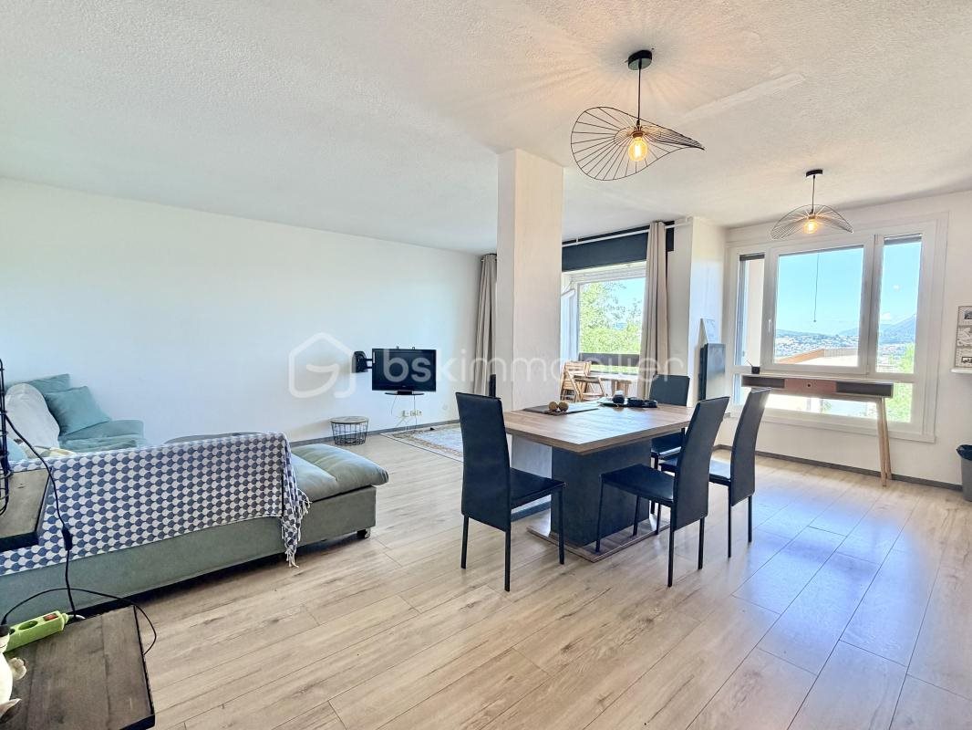 Appartement à vendre, 75m², Cran-Gevrier