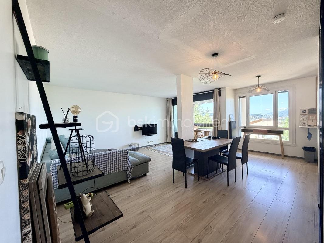 Appartement à vendre, 75m², Cran-Gevrier