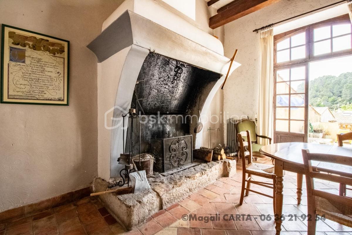 Maison à vendre, 160m², Méounes-lès-Montrieux