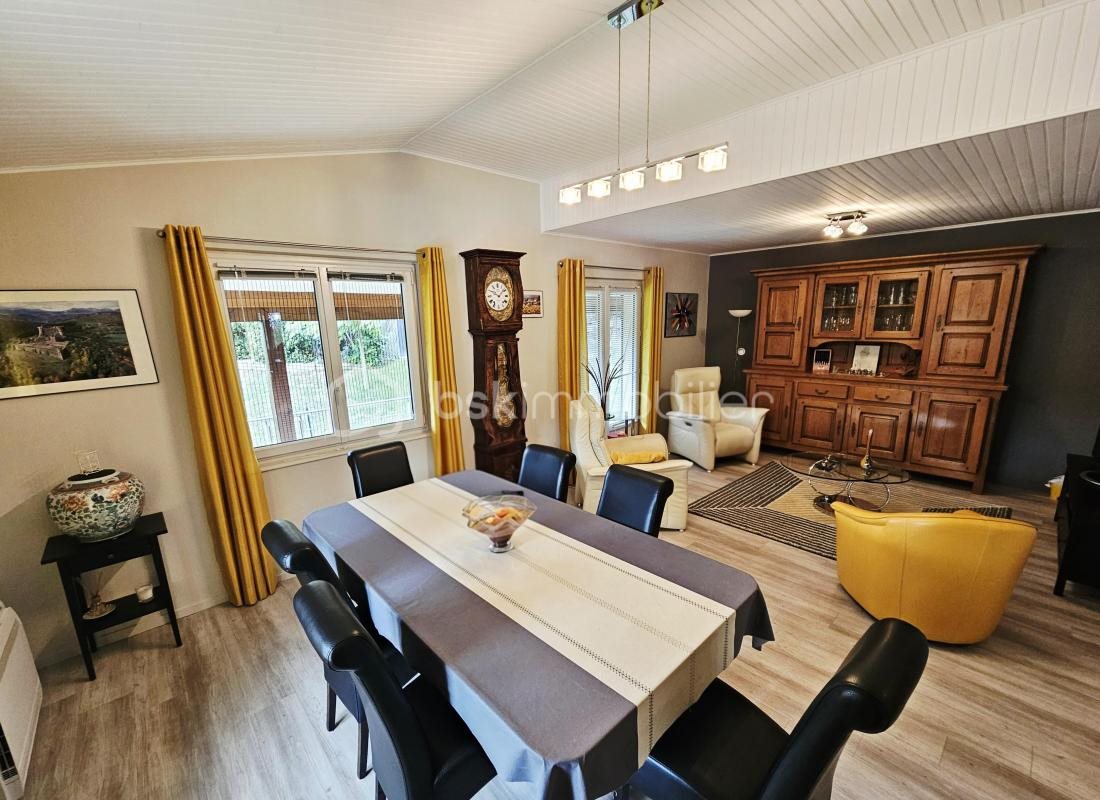 Maison à vendre, 150m², Champeix