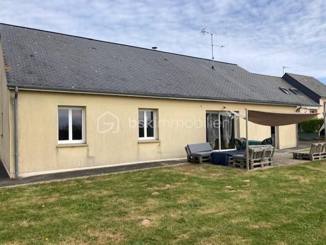 Maison à vendre, 104m², Saint-Hilaire-du-Maine