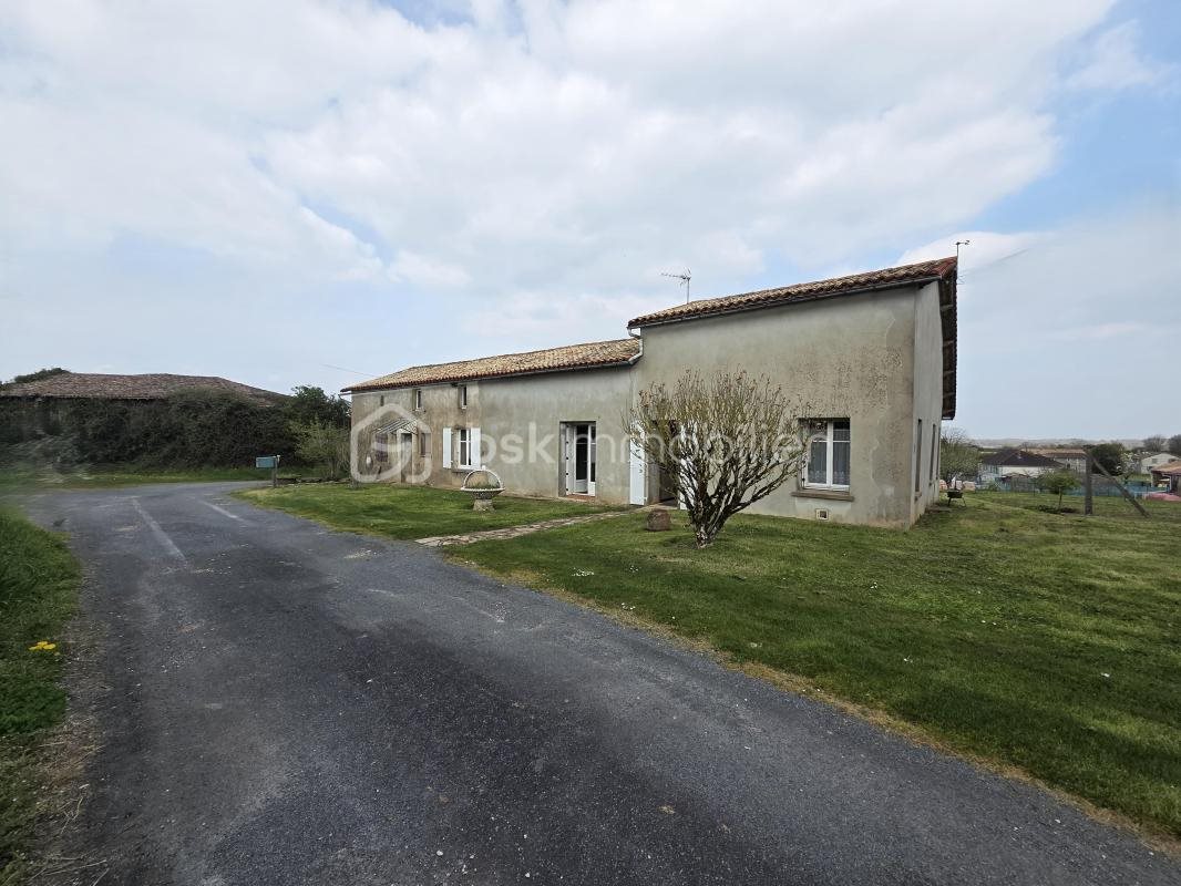 Maison à vendre, 105m², Clussais-la-Pommeraie