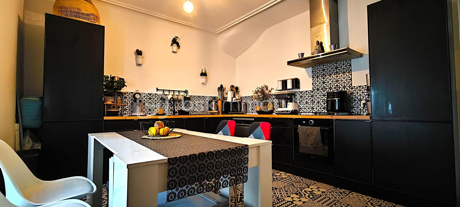Maison à vendre, 111m², Mallemort