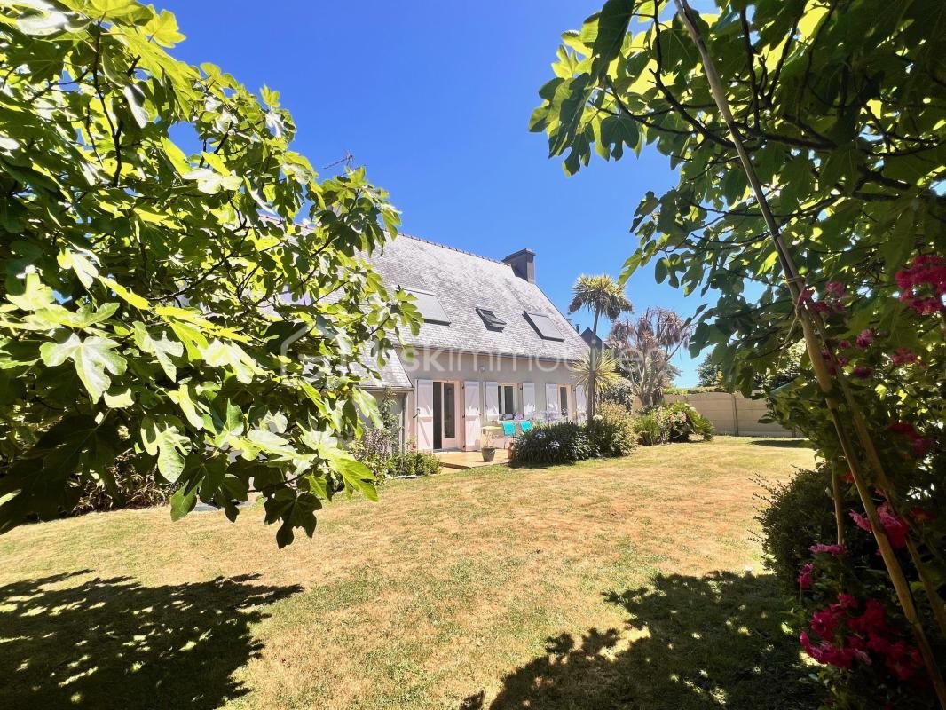 Maison à vendre, 132m², Plomodiern
