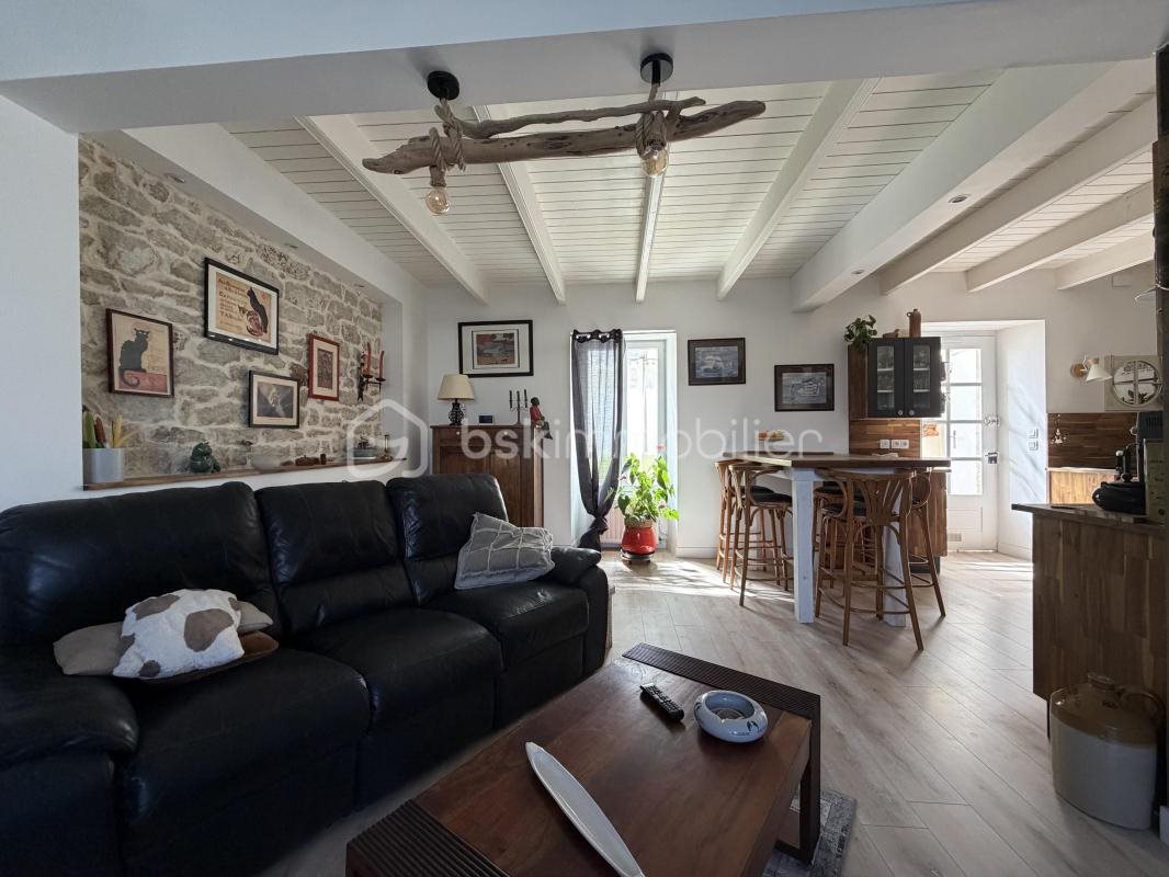 Maison à vendre, 141m², Plomodiern