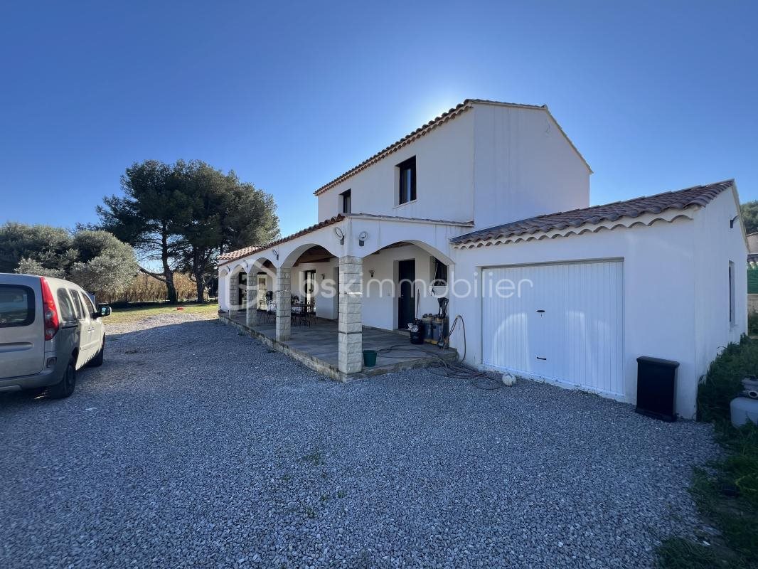 Maison à vendre, 142m², Saint-Mitre-les-Remparts