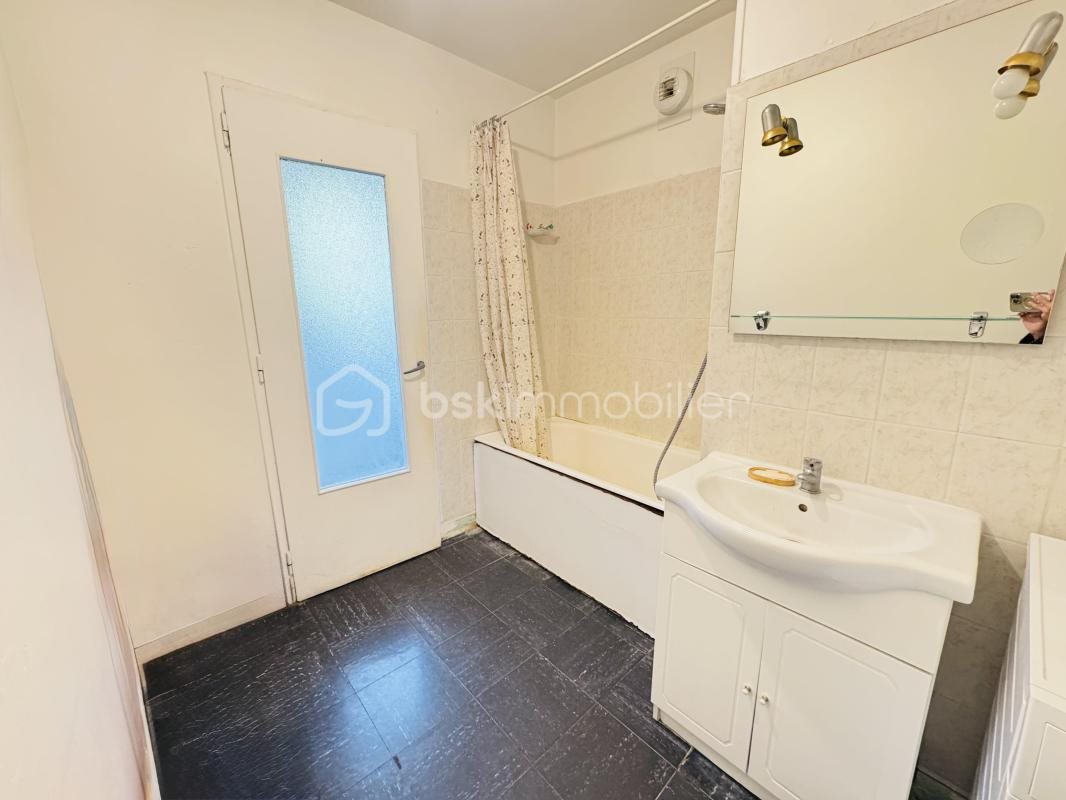 Appartement à vendre, 61m², Saint-Jean-de-la-Ruelle