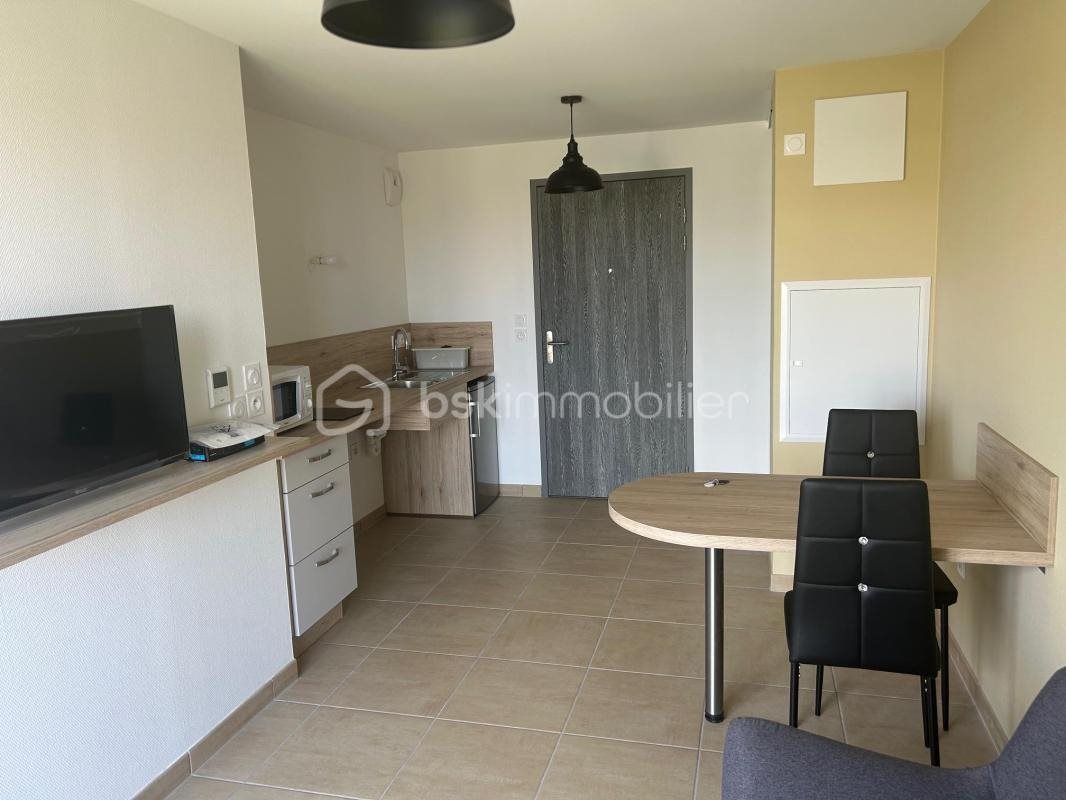 Appartement à vendre, 27m², Saint-Etienne-de-Saint-Geoirs