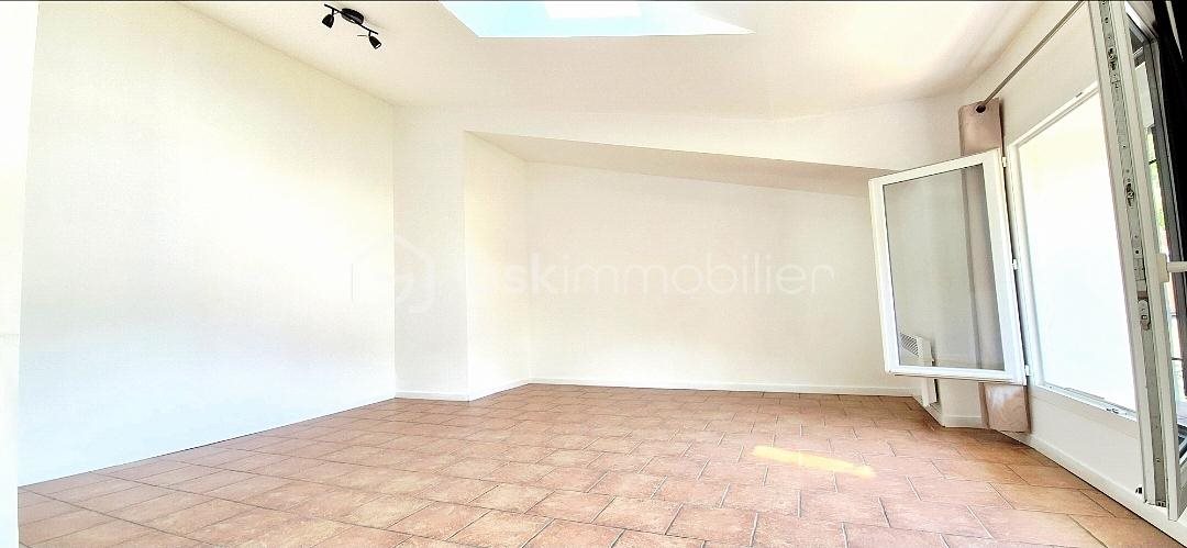 Appartement à vendre, 57m², Solliès-Pont