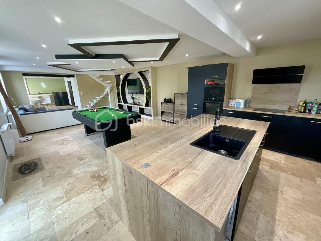 Maison à vendre, 230m², Perceneige