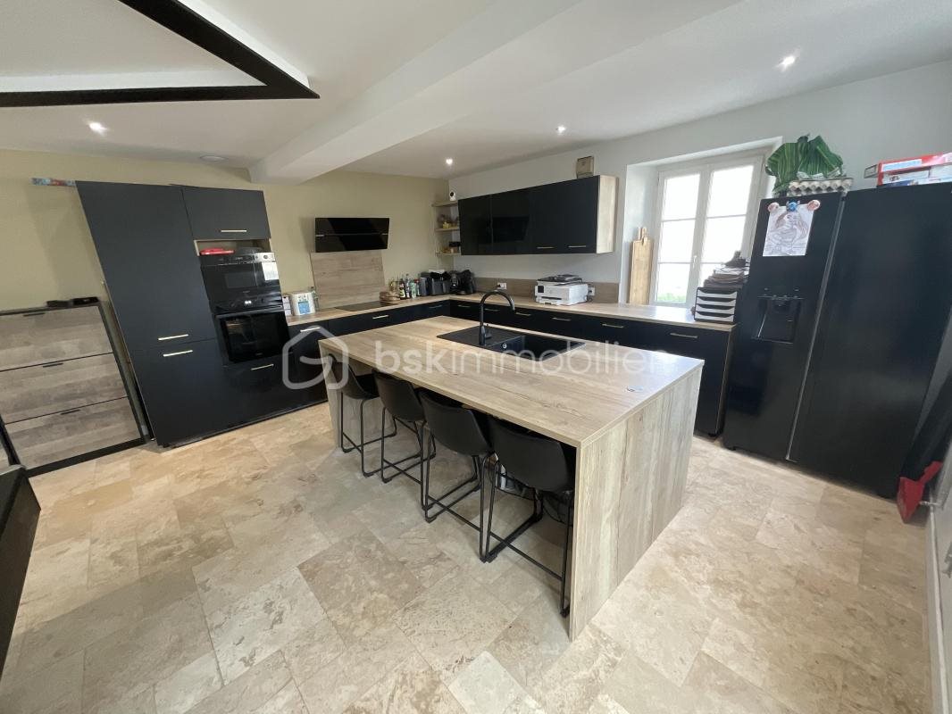 Maison à vendre, 230m², Perceneige