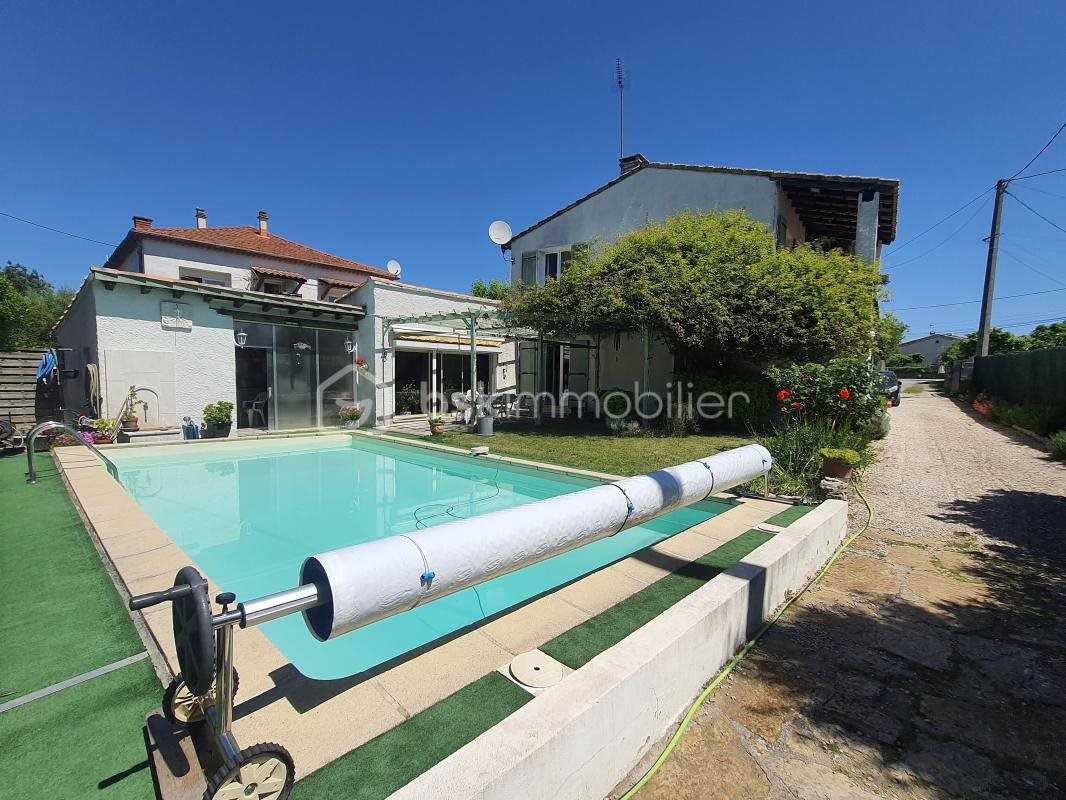 Maison à vendre, 135m², Saint-Julien-les-Rosiers