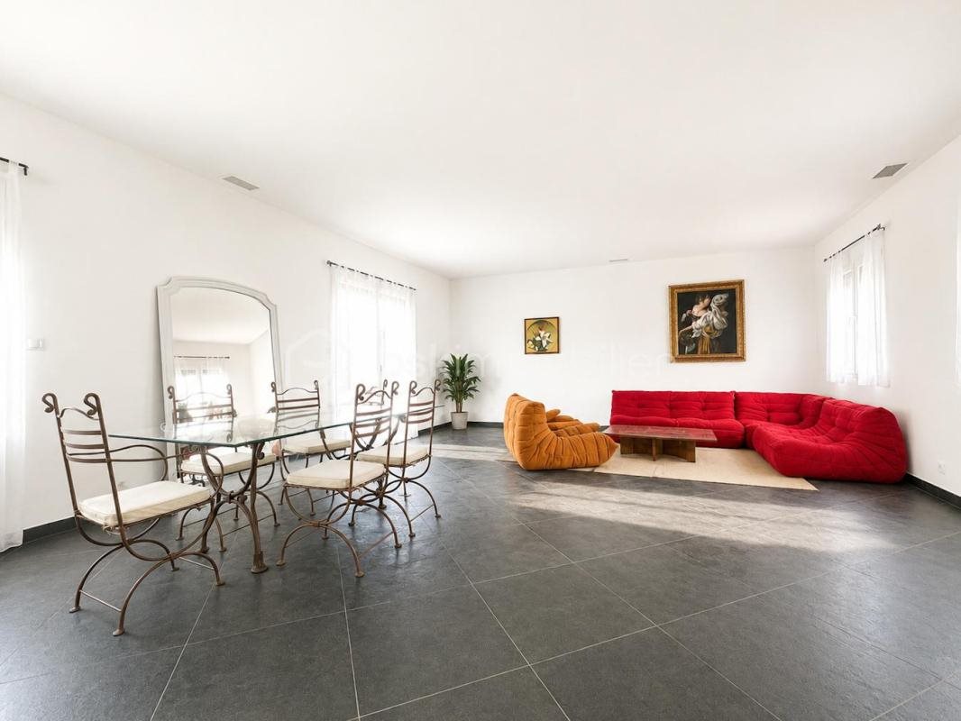 Maison à vendre, 240m², Saint-Hilaire-de-Brethmas