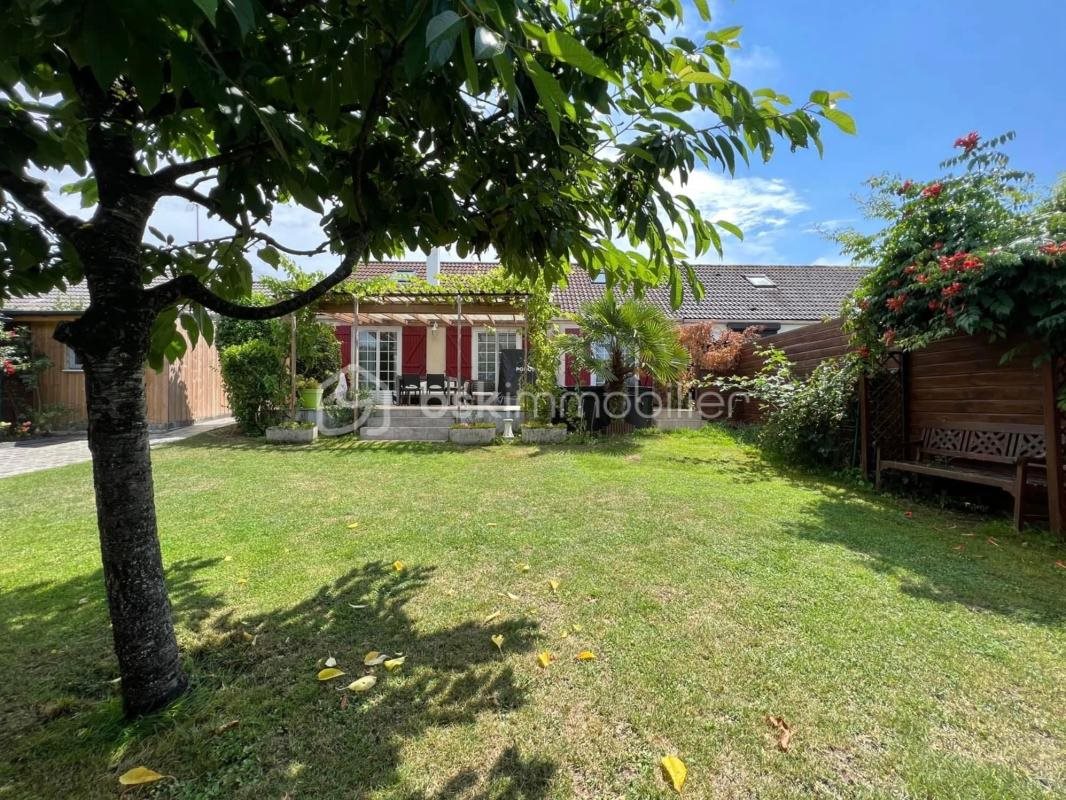 Maison à vendre, 147m², Villeneuve-le-Comte