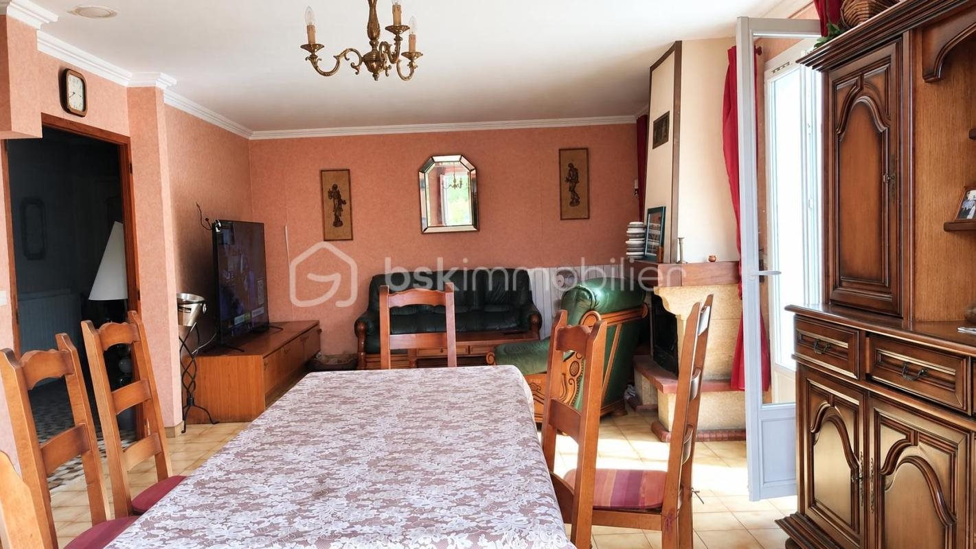 Maison à vendre, 110m², Nazelles-Négron