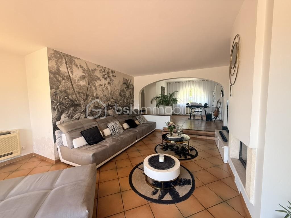 Maison à vendre, 211m², Poussan