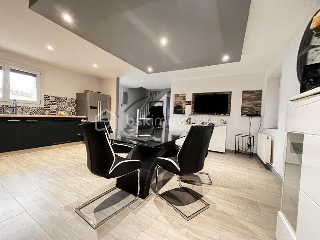 Maison à vendre, 157m², La Neuville-sur-Essonne