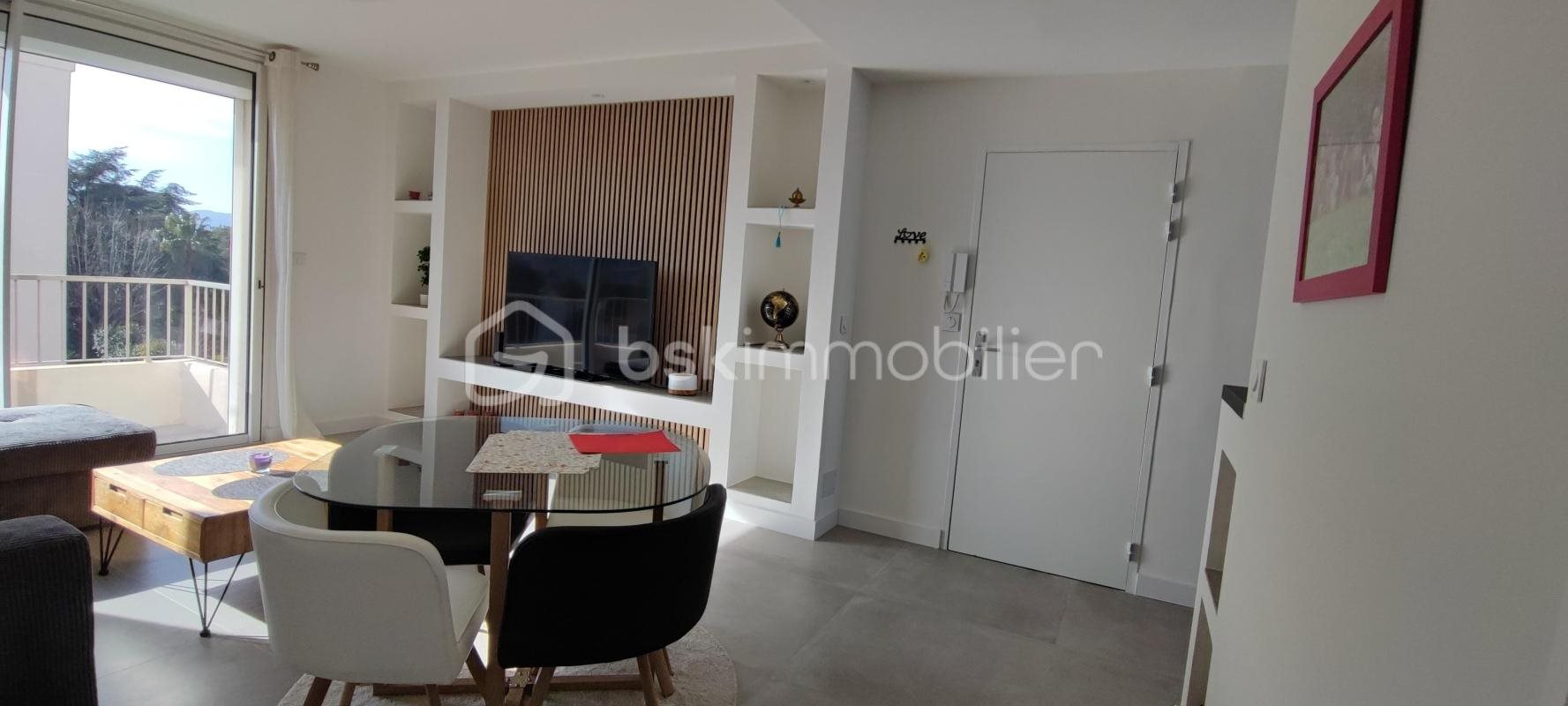 Appartement à vendre, 58m², Saint-Raphaël