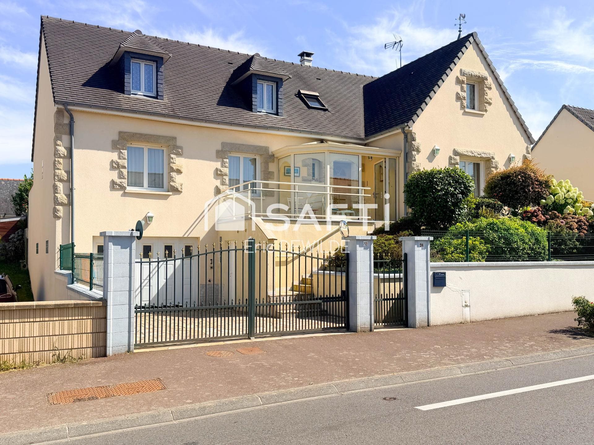 Maison à vendre, 209m², Sartilly