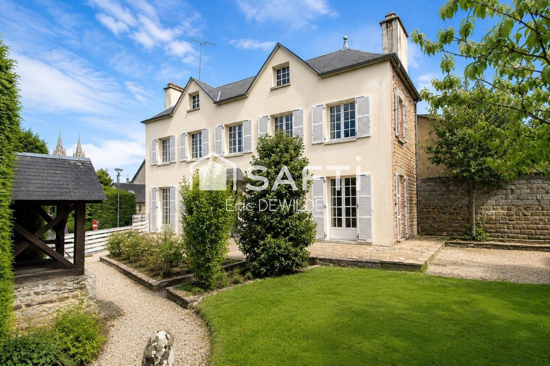 Maison à vendre, 125m², Saint-Hilaire-du-Harcouët