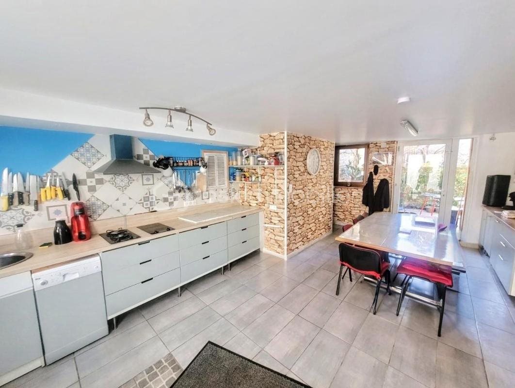 Maison à louer, 112m², Quintenas