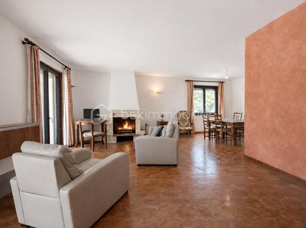 Maison à vendre, 132m², Bourg-Saint-Andéol
