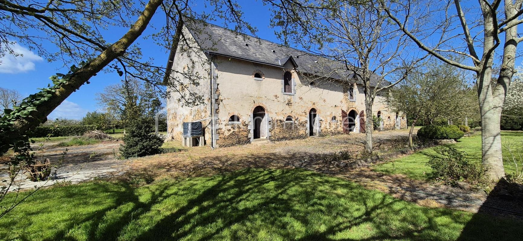 Maison à vendre, 680m², Bazougers