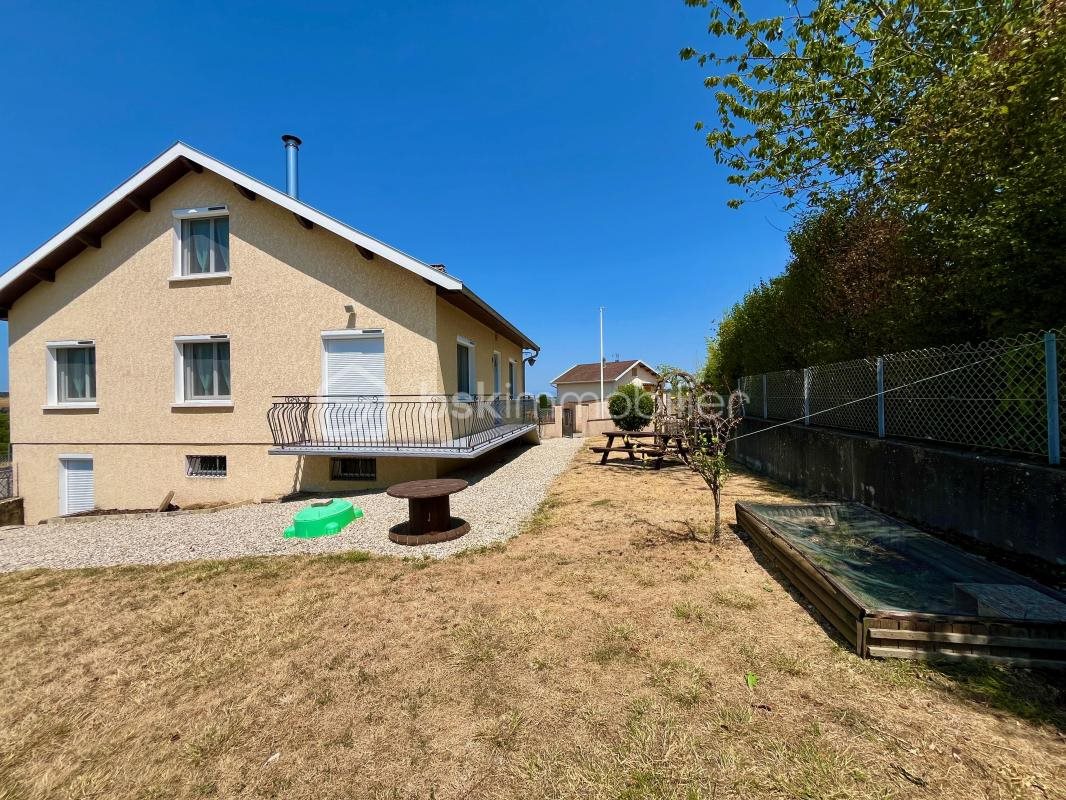 Maison à vendre, 120m², Doissin