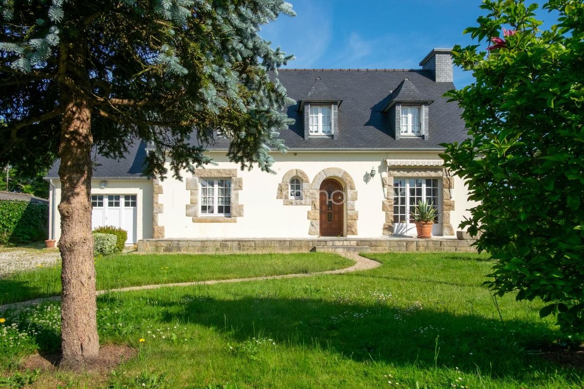 Maison à vendre, 129m², Rospez